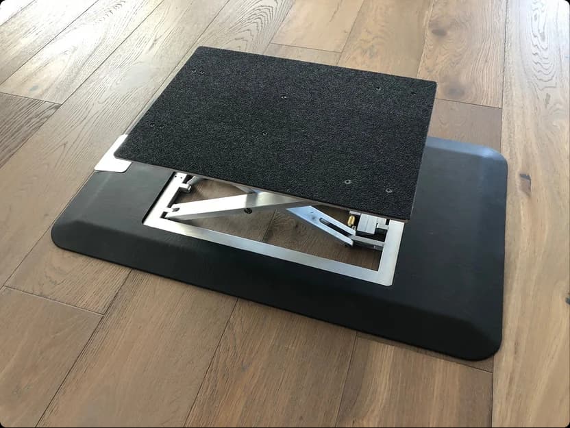 Rizer Mat prototype in the raised position